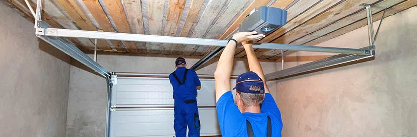 Garage Door Solution Repair Service Milwaukee, WI 262-757-4234 Garage Door Solution Repair Service Milwaukee, WI 262-757-4234 - Garage-Door-Installation